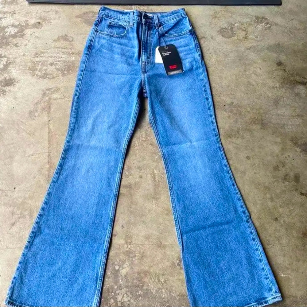 Levi's® Premium
70'S HIGH FLARE WOMEN'S JEANS